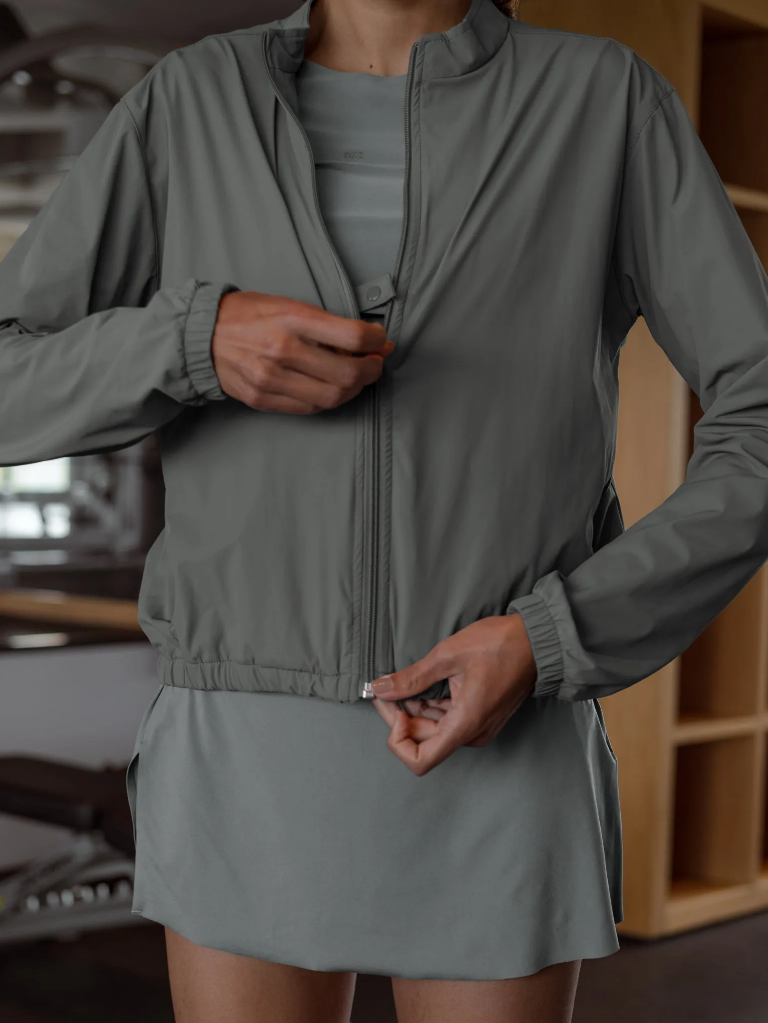 RACE WINDBREAKER - GRAY