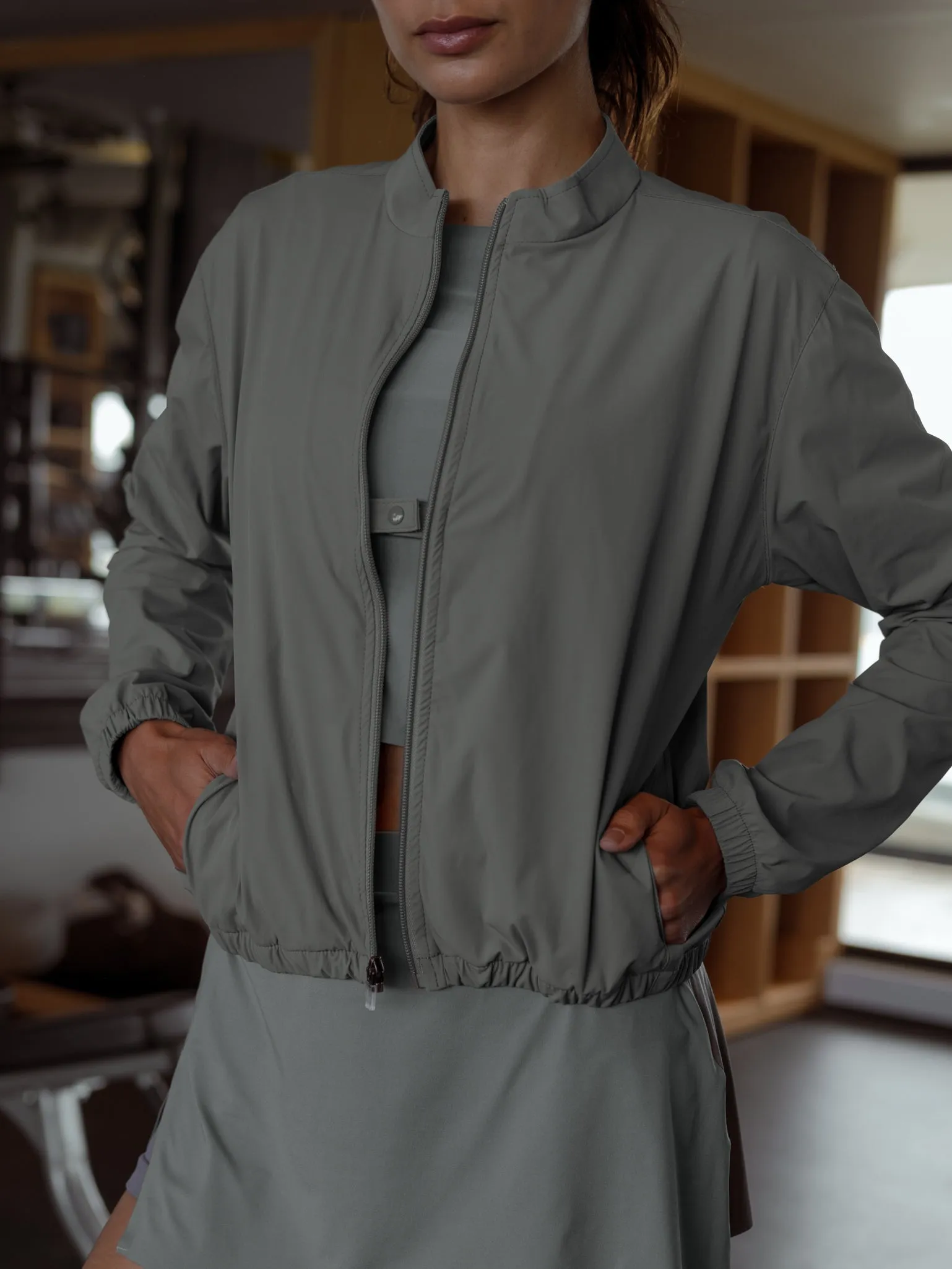 RACE WINDBREAKER - GRAY