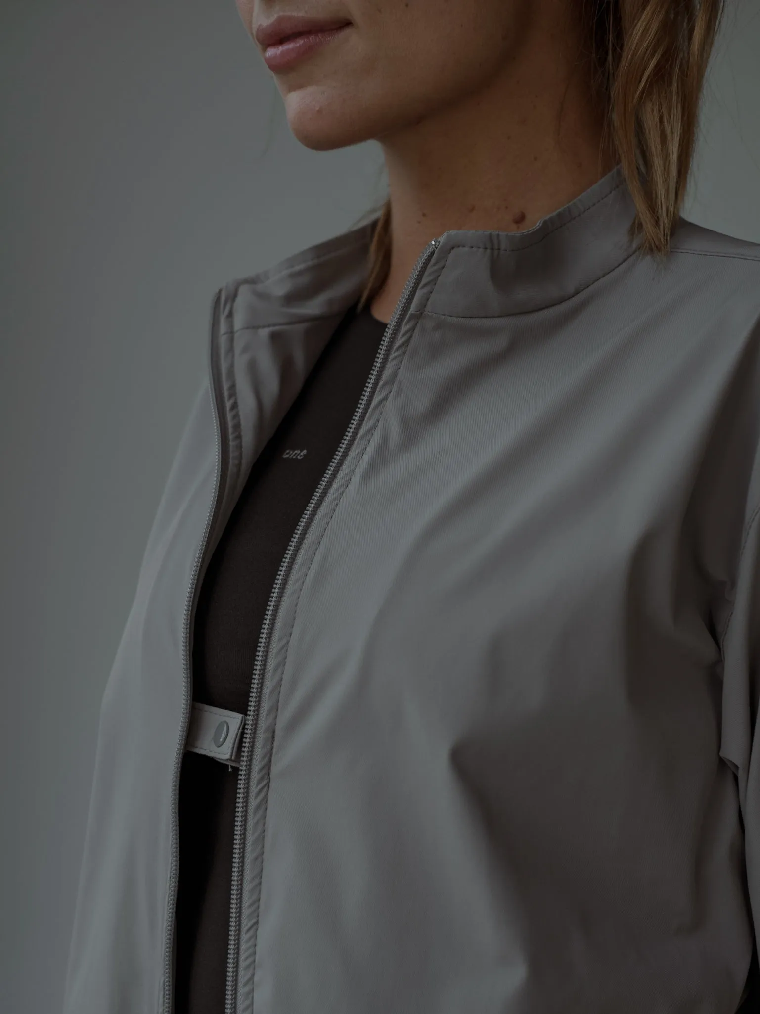 RACE WINDBREAKER - GRAY