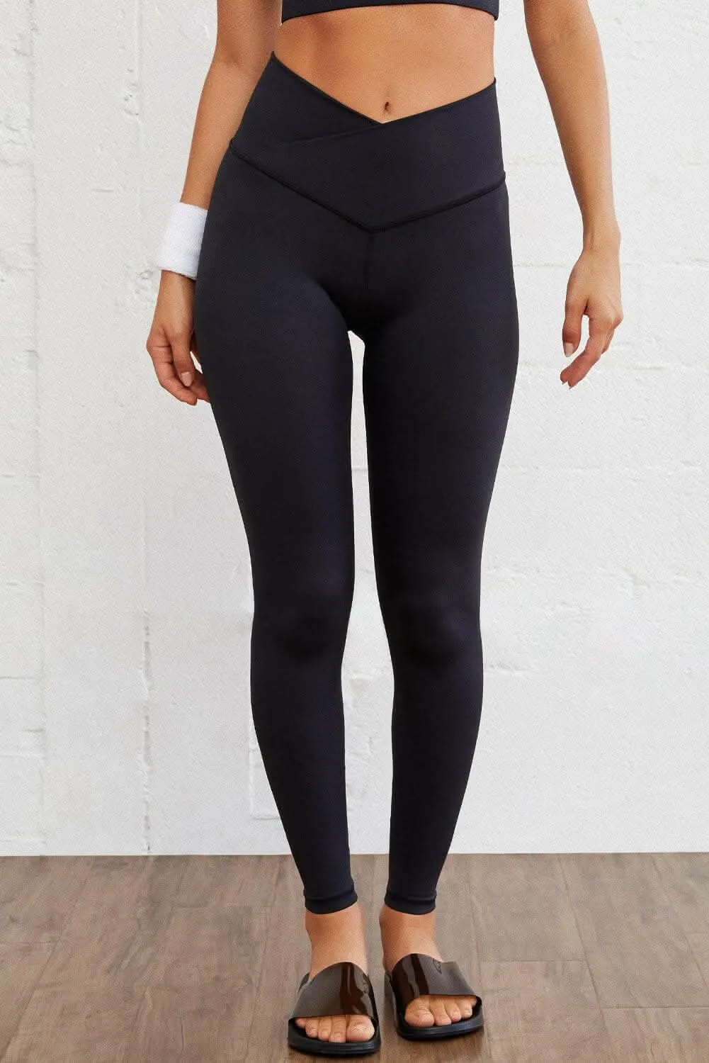Sleek athletic leggings with wide band